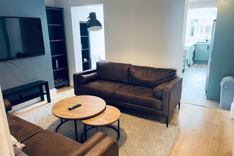 undefined, Cleeveland Street, Cheltenham GL51