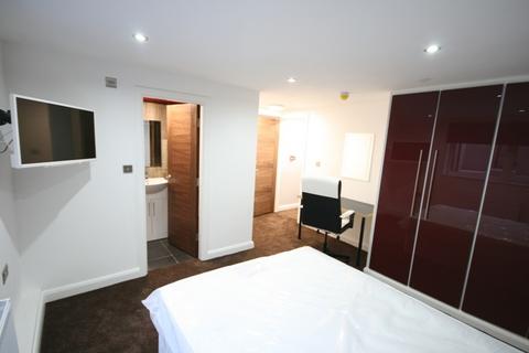 undefined, Ash Road, Leeds LS6