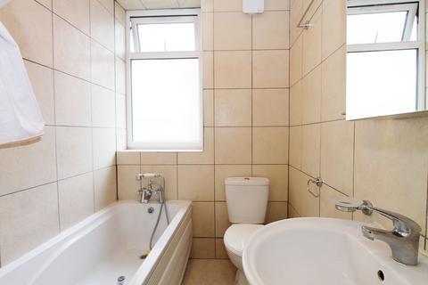 undefined, Ruislip Road East, Greenford, UB6