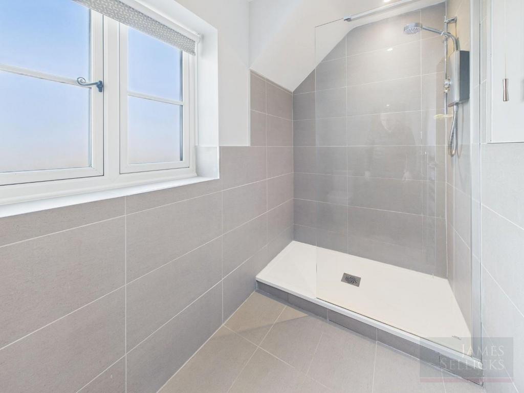 Master En-Suite