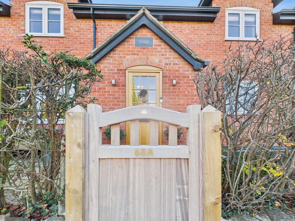 Gate