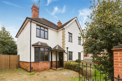 undefined, Eastern Avenue, Reading