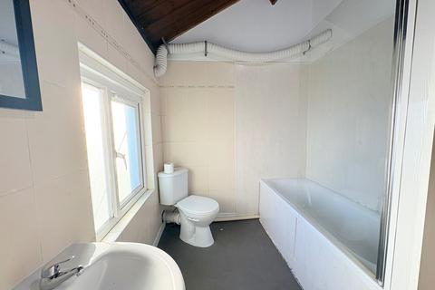 undefined, Flat , - Bridgend Road, Aberkenfig, Bridgend