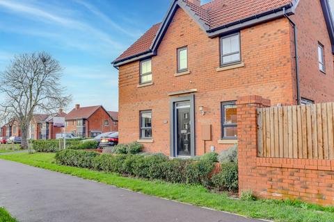 3 bedroom detached house for sale, Laggan Close, Lubbesthorpe, LE19