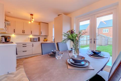 3 bedroom detached house for sale, Laggan Close, Lubbesthorpe, LE19