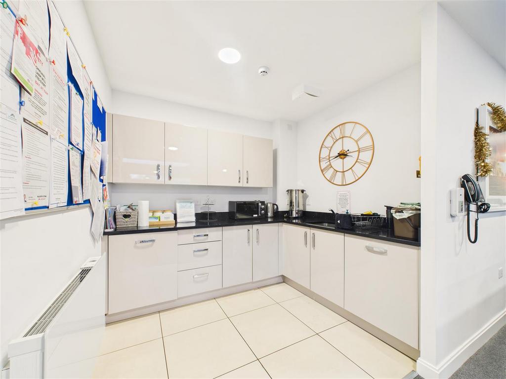 CAM03303 G0-PR0273-STILL037.jpg