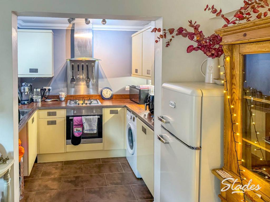 6 pinecliffe avenue