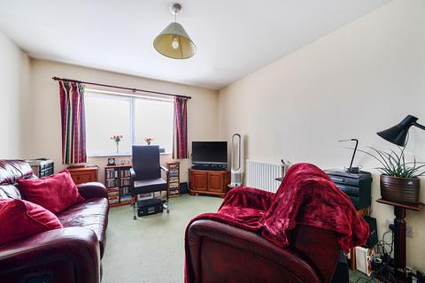 2 bedroom flat for sale, Lexham Court, Oldfield Lane North, Greenford, UB6