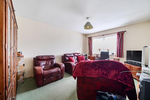 2 bedroom flat for sale, Lexham Court, Oldfield Lane North, Greenford, UB6