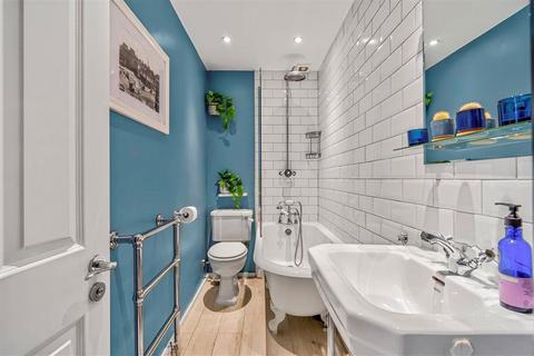 undefined, Brixton Road, London SW9