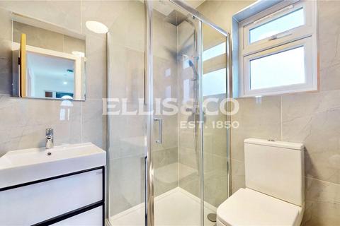 4 bedroom terraced house to rent, Willow Tree Lane, Hayes, UB4