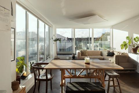 undefined, Spurstowe Terrace, London E8