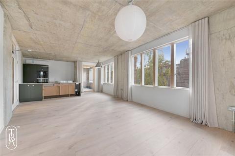 undefined, London Lane, London, E8