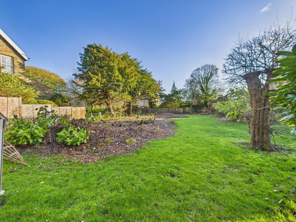 CAM01268 G0-PR0414-STILL012.jpg