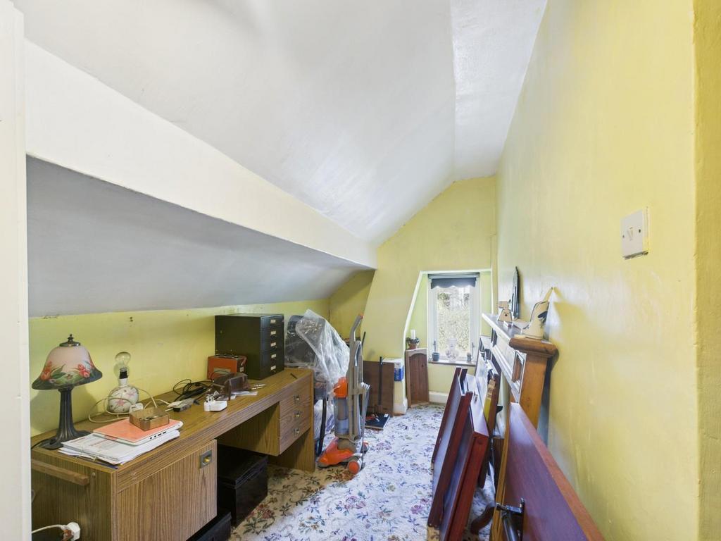 CAM01268 G0-PR0414-STILL006.jpg