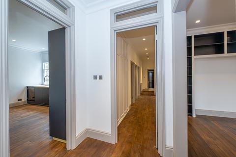3 bedroom flat to rent, York Street, London W1H