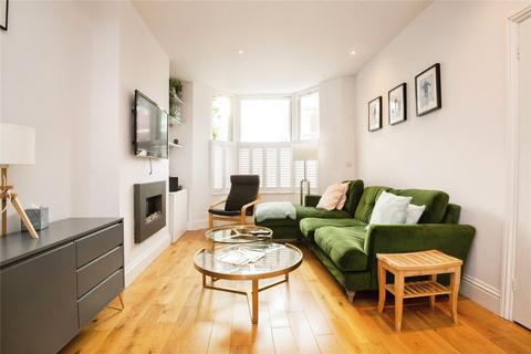undefined, Iestyn Street, Caerdydd, CF11