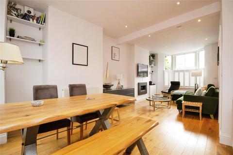 undefined, Iestyn Street, Caerdydd, CF11
