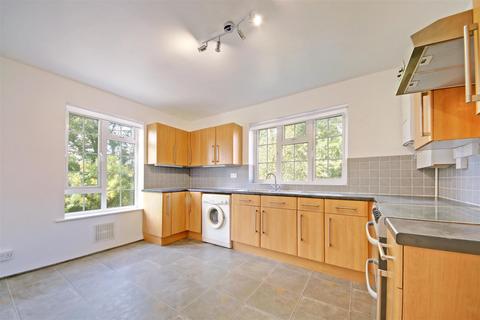 undefined, Craigmount, Radlett WD7