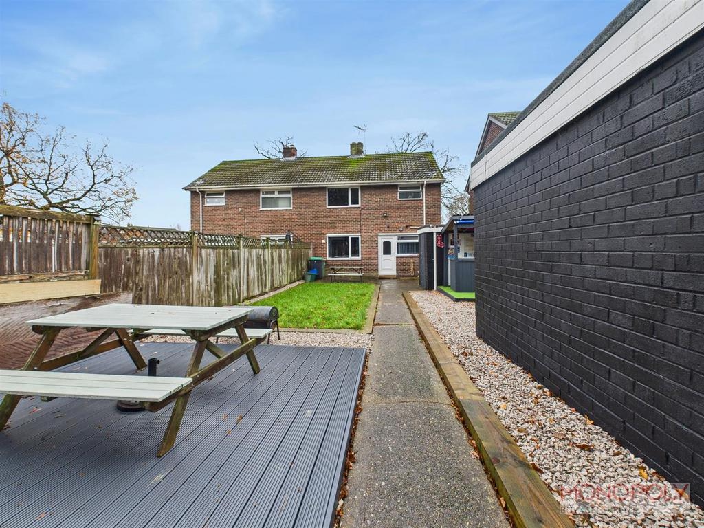 CAM04439 G0-PR0192-STILL029.jpg