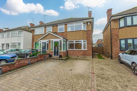 Broad Oak Way, Rayleigh, SS6