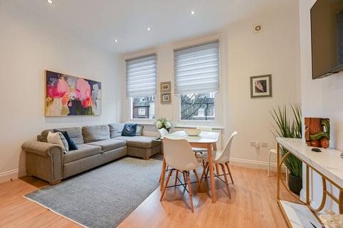 Auriol Road, London, Hammersmith, London, W14