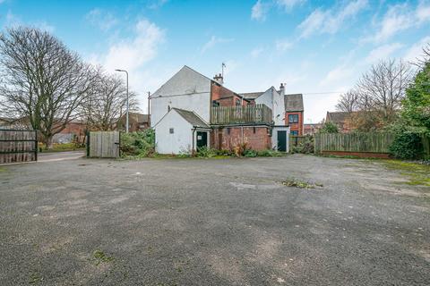 undefined, Russell Street, Hull HU2