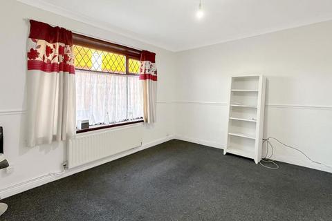 3 bedroom end of terrace house for sale, Hilden street, Bolton, Bolton, BL2 1JD