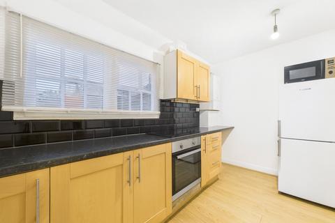 undefined, Easthampstead Road, Wokingham, Berkshire, RG40