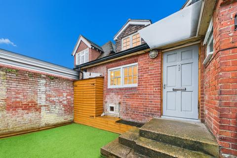 undefined, Easthampstead Road, Wokingham, Berkshire, RG40