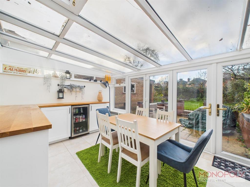 CAM01943 G0-PR0578-STILL007.jpg