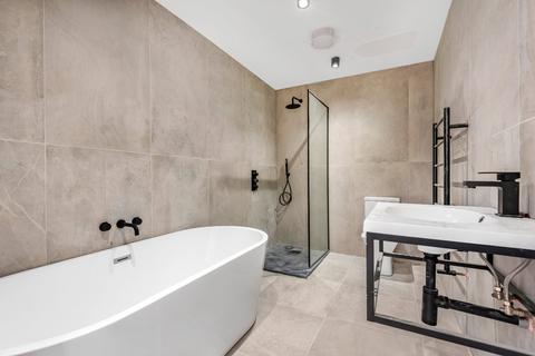 undefined, Heaton Road, London, SE15