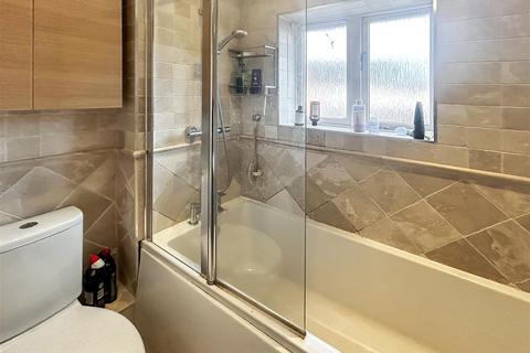 undefined, Simmons Court, Wellesbourne