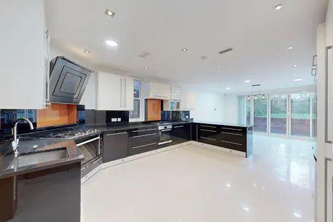 undefined, Courtleigh Gardens, Golders Green, NW11