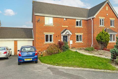 3 bedroom semi-detached house for sale, Wainwright Avenue, Hamilton, Leicester, Leicestershire, LE5 1QW