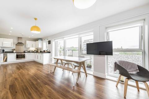 2 bedroom flat for sale, Loudoun Road, London NW8