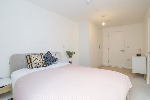 2 bedroom apartment to rent, Clippers Quay Salford M50