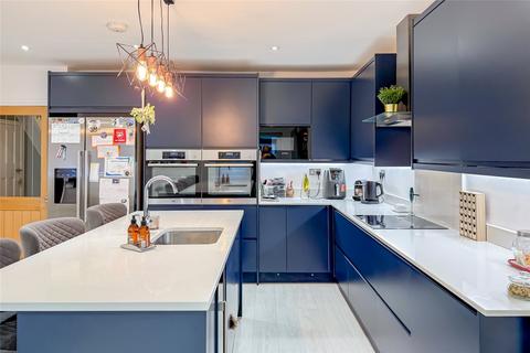 3 bedroom terraced house for sale, Harvey Road, London Colney, St. Albans, Hertfordshire, AL2
