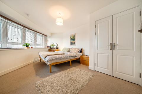 undefined, Tarves Way, London