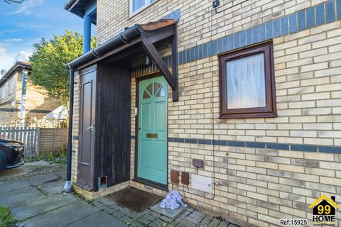 undefined, Huckleberry Close, Milton Keynes, MK7