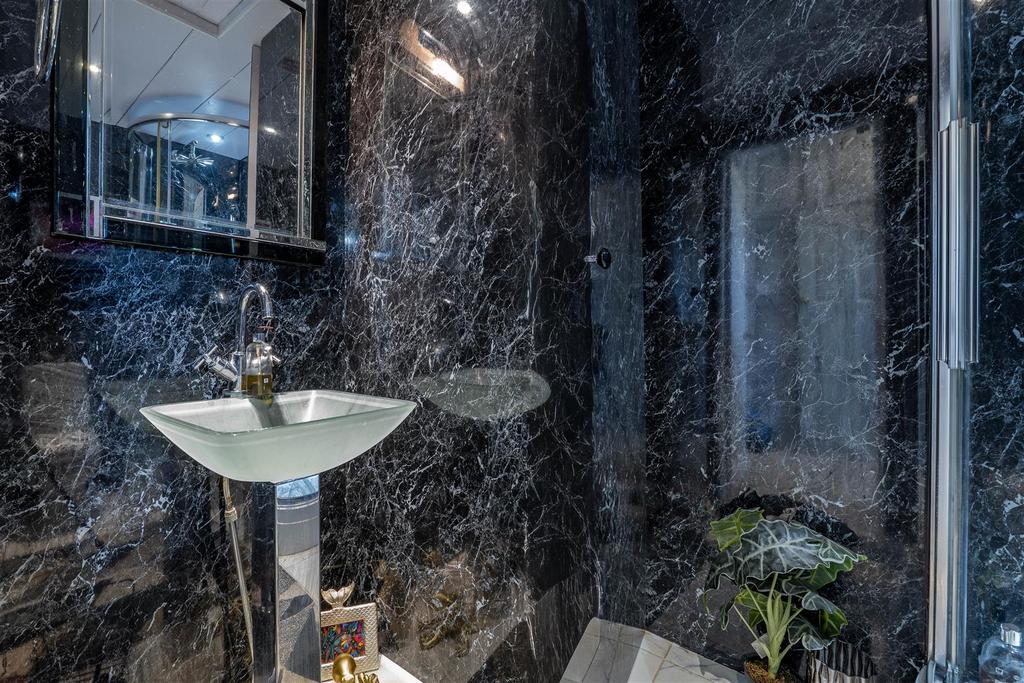 Family Shower Room