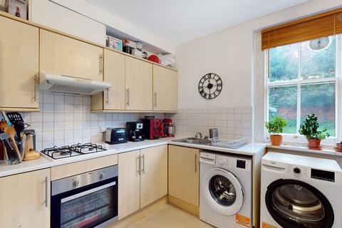 2 bedroom apartment to rent, Mackeson Road, London NW3