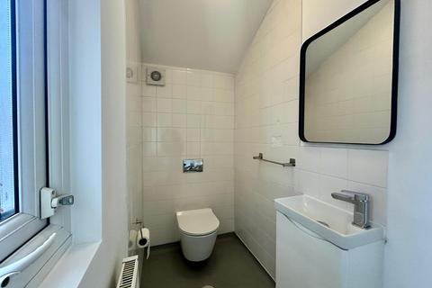 undefined, 3 Bedroom House For Rent London, N13