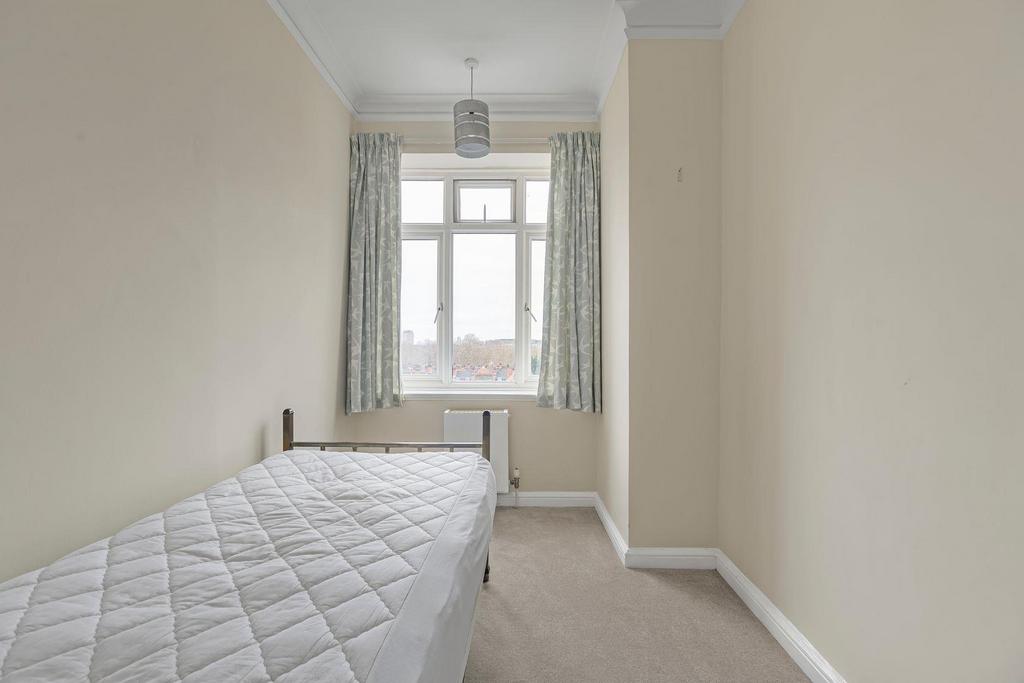 Bedroom.jpg