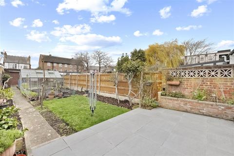 undefined, New Road, Wood Green N22