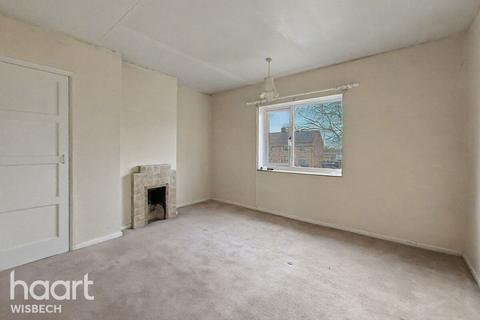 undefined, Limes Avenue, Elm