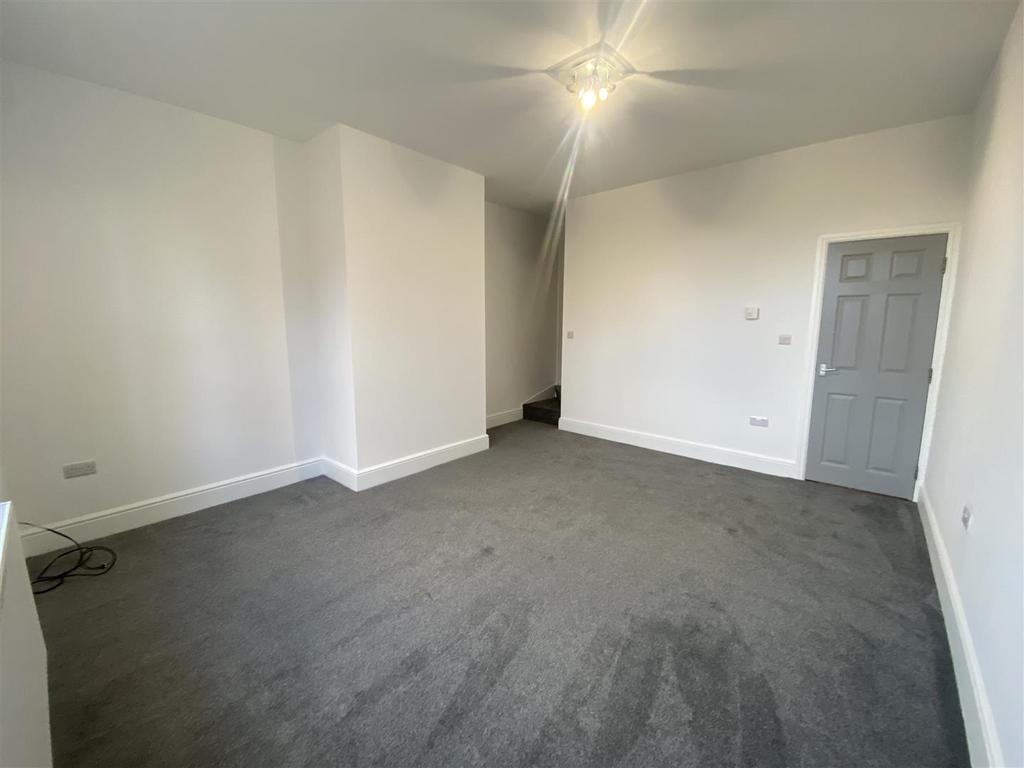 LOUNGE.jpg