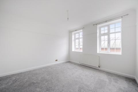 undefined, Staines Road, Twickenham, TW2