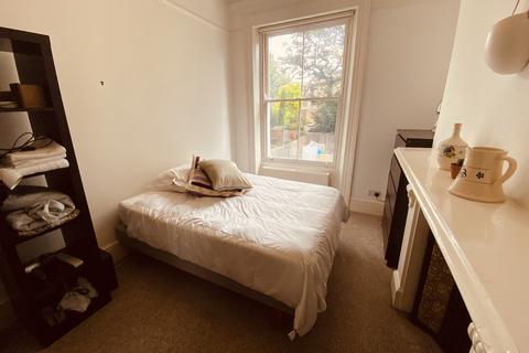 undefined, Brecknock Road, London N19