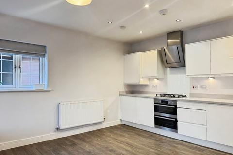 2 bedroom flat to rent, 8 Toddbrook Close, West Didsbury, Manchester, M20